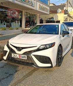 تۆیۆتا کامری